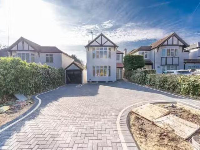 House for rent in Little Stanmore, Greater London