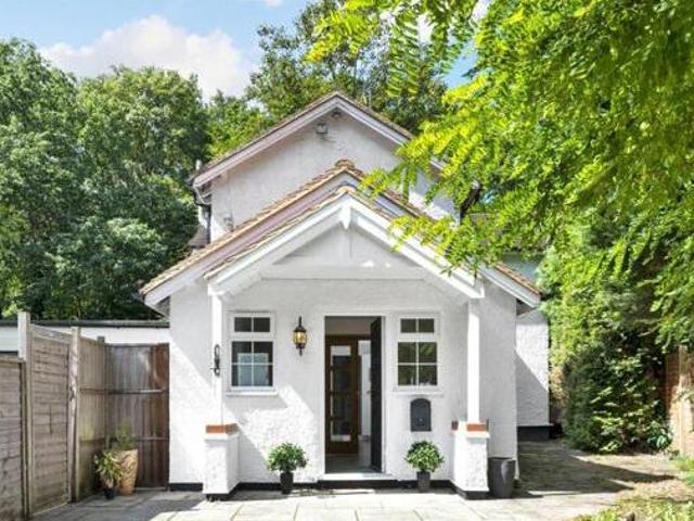 House for rent in Blackhills, Surrey