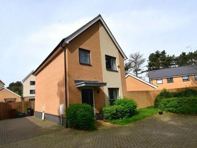 House for rent in Mile End, Fordham Heath