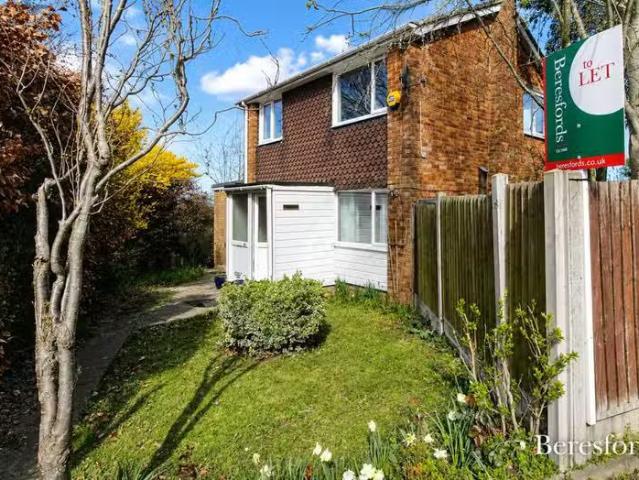 House for rent in Pilgrims' Hatch, Navestock Side