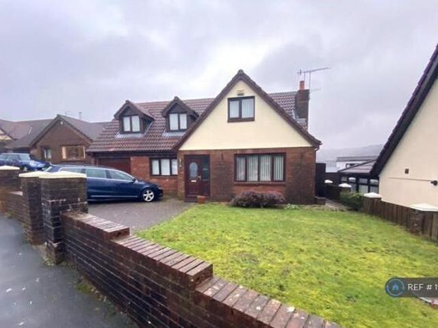 House for rent in Lyons, Greater London