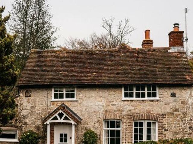 House for rent in Perryfields, West Sussex