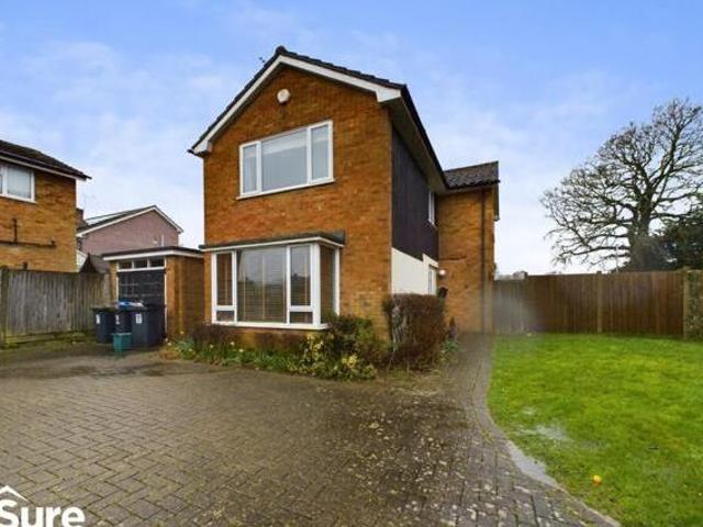 House for rent in Pouchen End, Hertfordshire