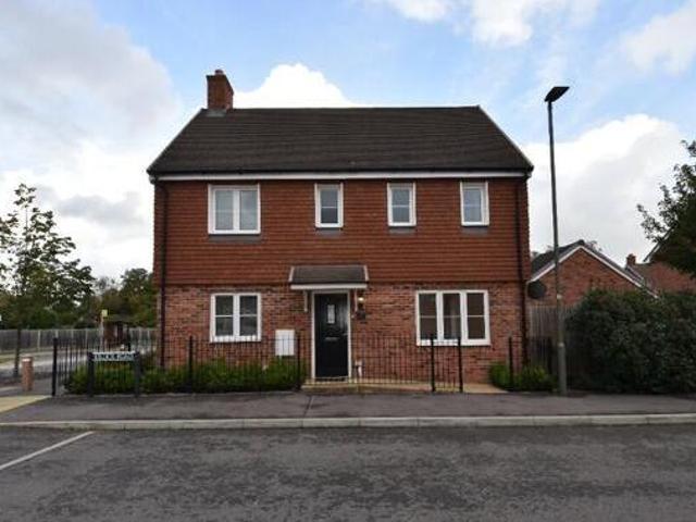House for rent in Red Hill, Surrey
