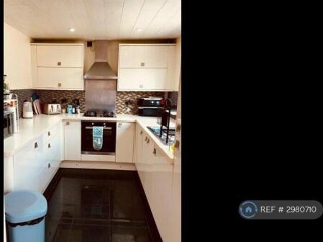 Farm for rent in Calderstones