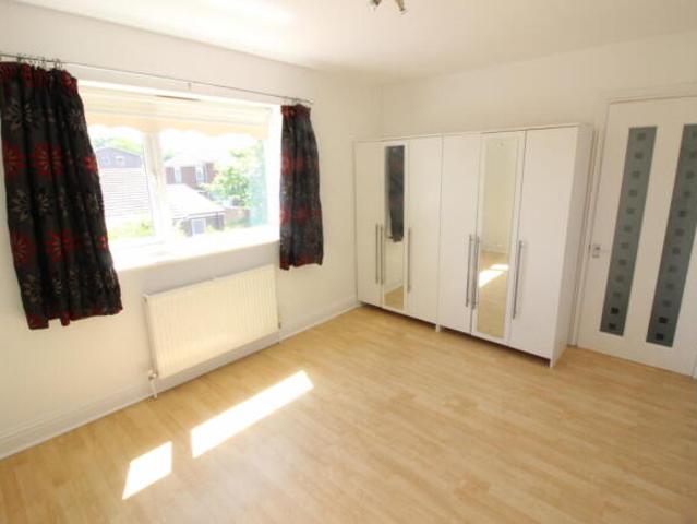 Farm for rent in Worcester Park, Greater London