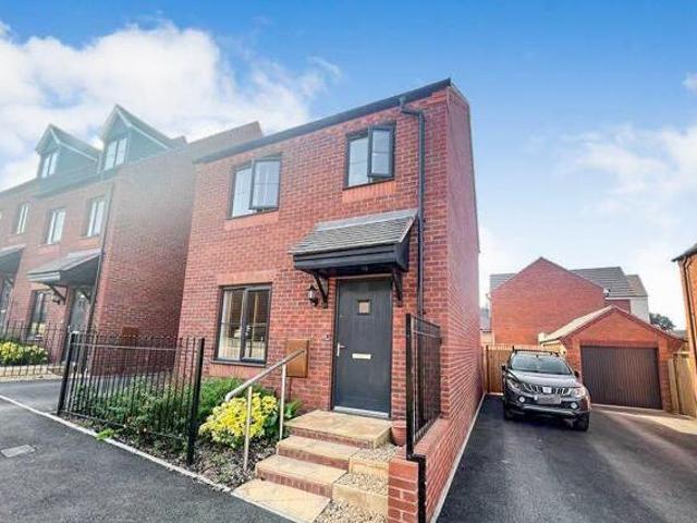 House for rent in Keresley Green, Keresley