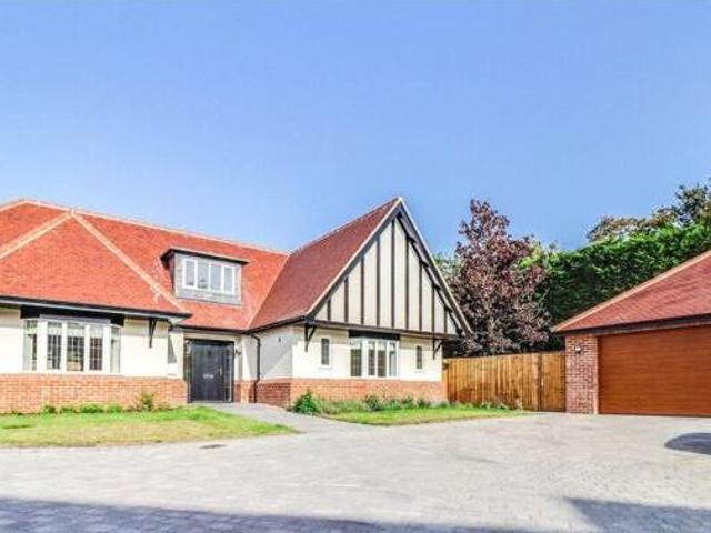 House for rent in Lyons, Greater London