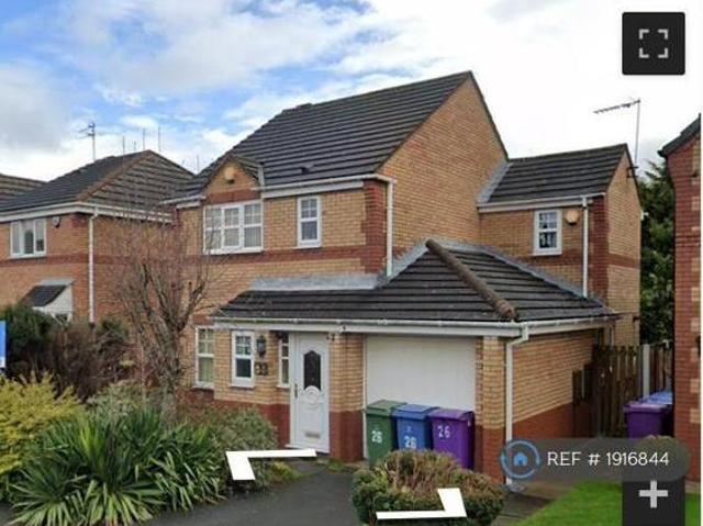 House for rent in Calderstones