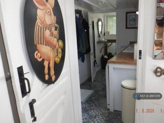 Farm for rent in Oad Street, Kent