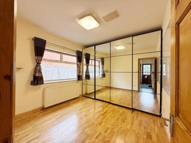 Farm for rent in Langley, Slough