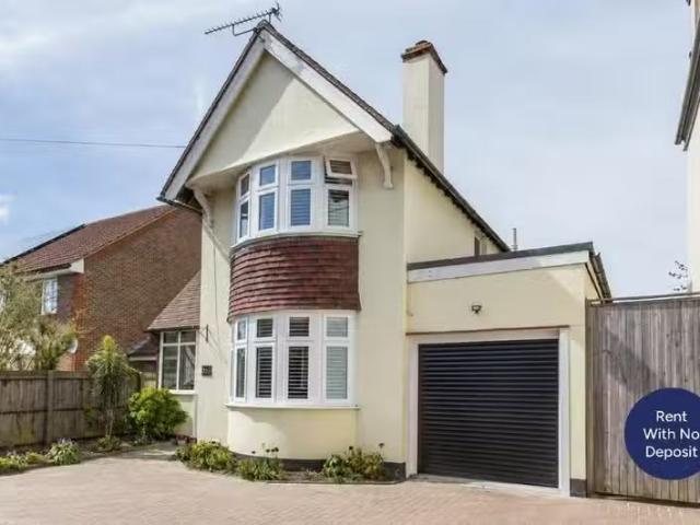 House for rent in Worth, Ash