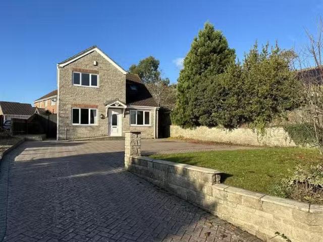 House for rent in North End, Greater London