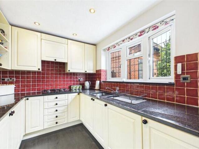 Farm for rent in The Reading Room, Kintbury