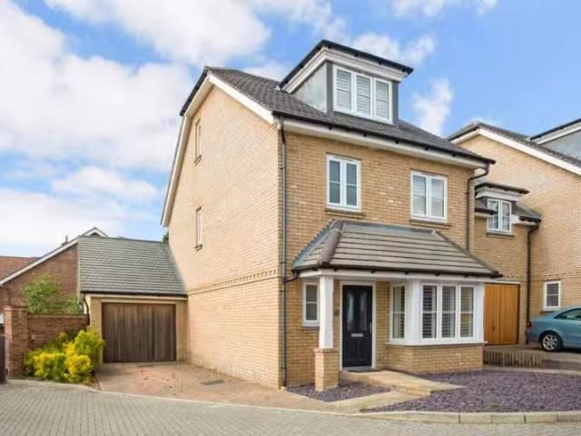 House for rent in Hillview, Surrey