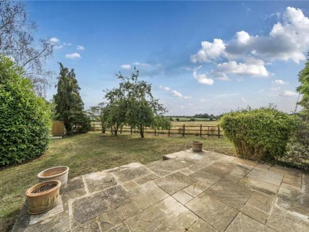 Farm for rent in The Slade, Oxfordshire