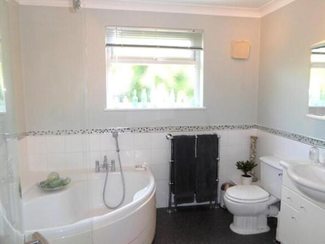 Farm for rent in Park Street, St Albans