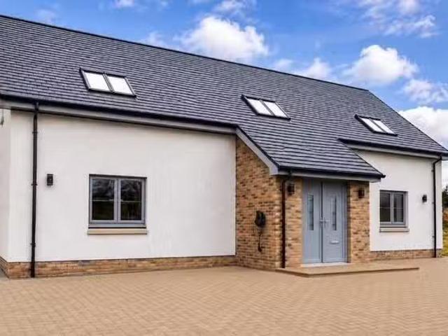 House for rent in Shandon, Scotland