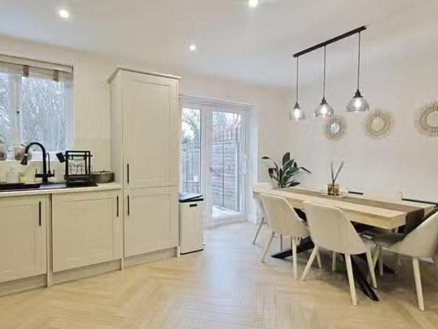 House for rent in Ponders End, Greater London