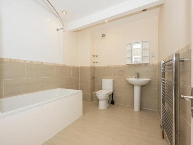 Farm for rent in Chilworth Old Village, Test Valley