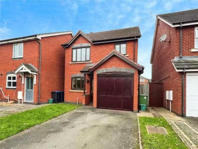House for rent in Green Close, Warwickshire