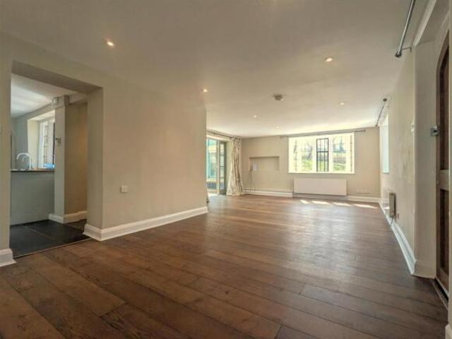 Farm for rent in Bourne Vale, Kent