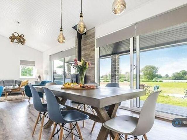 House for rent in Lyons, Greater London