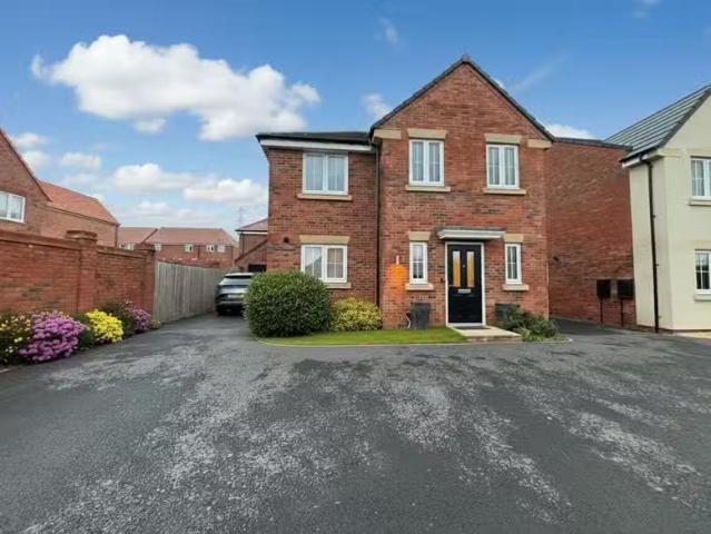 House for rent in Milbury Heath, Lower Morton