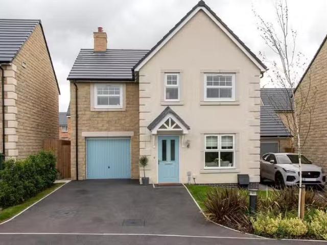 House for rent in Pouchen End, Hertfordshire