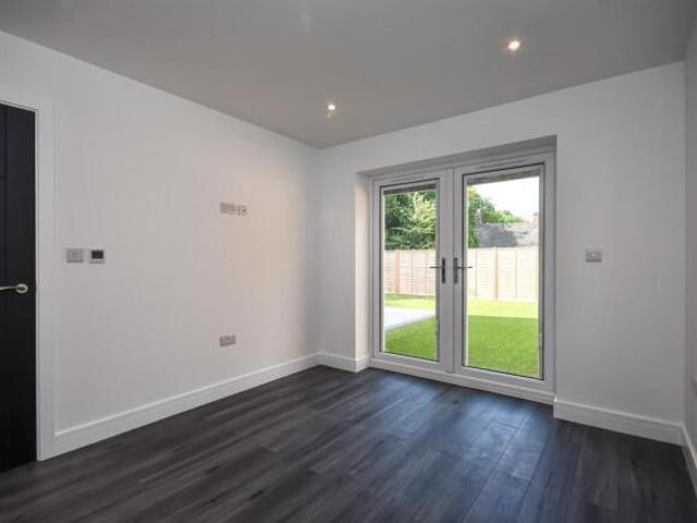 Farm for rent in Tettenhall, West Midlands