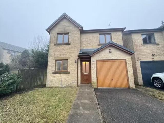 House for rent in Denholme, West Yorkshire