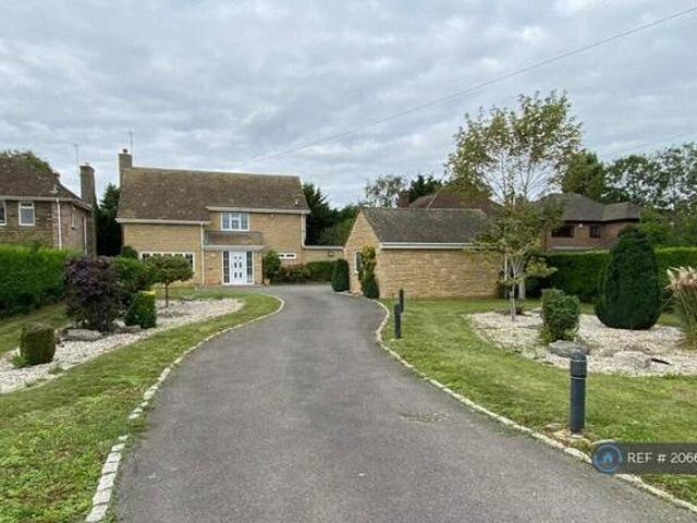 House for rent in Lyons, Greater London