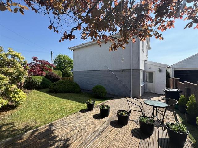 House for sale in Robertstown, Trecynon