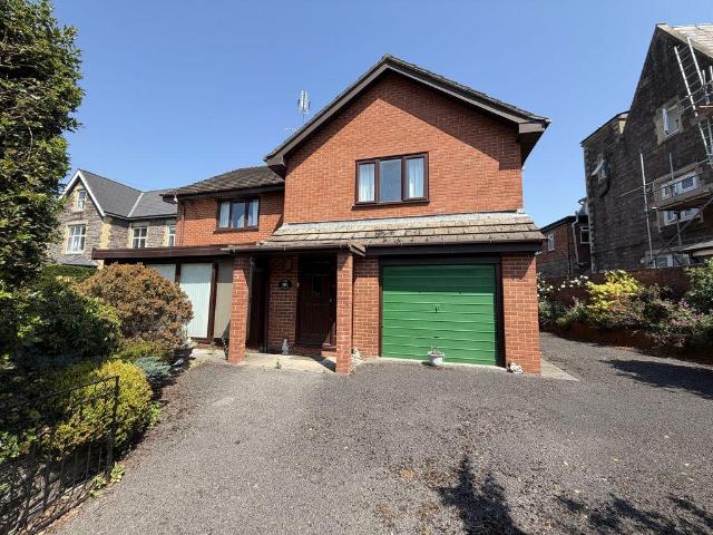 House for sale in Abergavenny