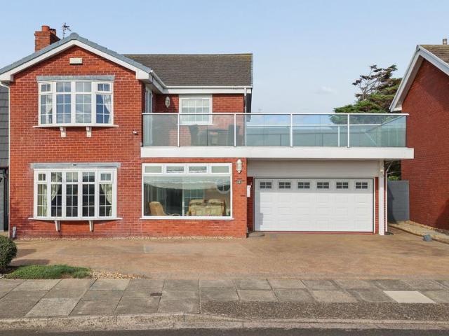House for sale in Crosby, Sefton