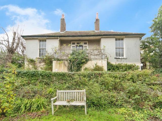 House for sale in Old Colwyn, Wales