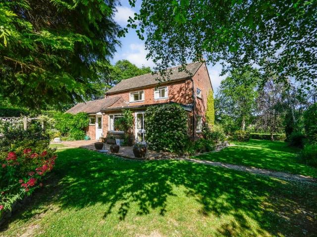 House for sale in Stubbs Cross, Bridgefield
