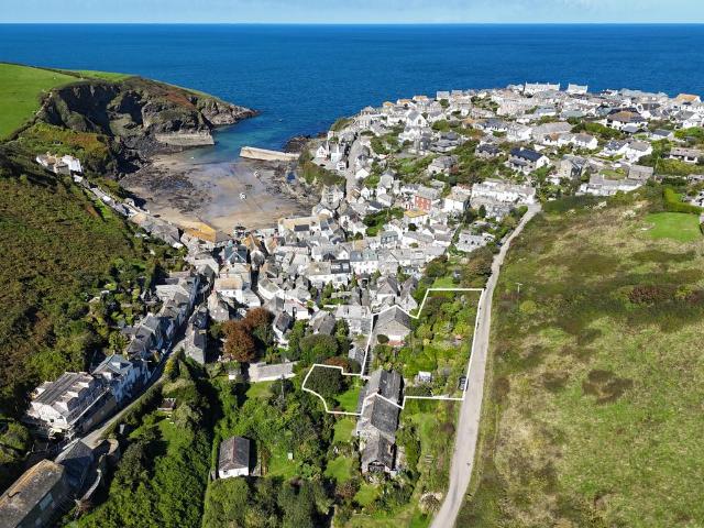 House for sale in Port Gaverne