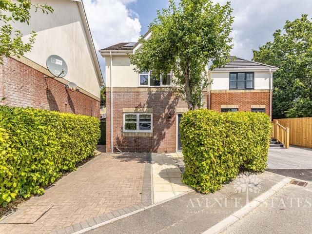 House for sale in Talbot Village, Bournemouth