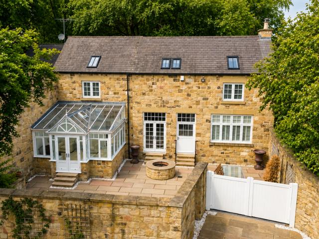 House for sale in Oulton, West Yorkshire