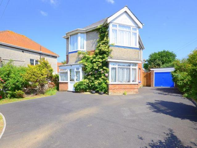 House for sale in Throop, Bournemouth