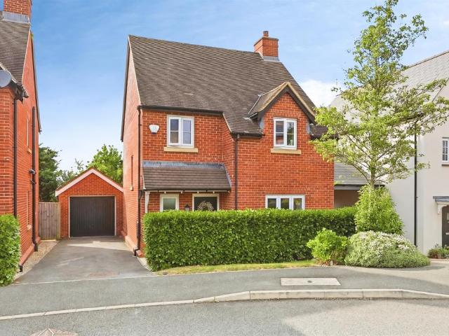House for sale in Wootton, Northamptonshire