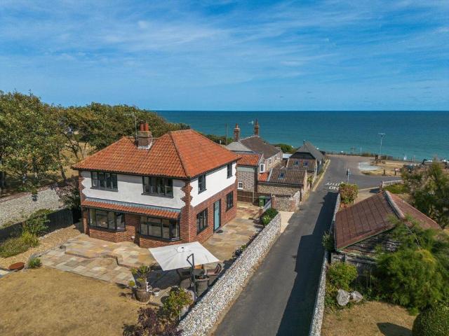 House for sale in Comers, Norfolk