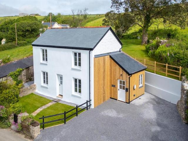 House for sale in Strode, Devon