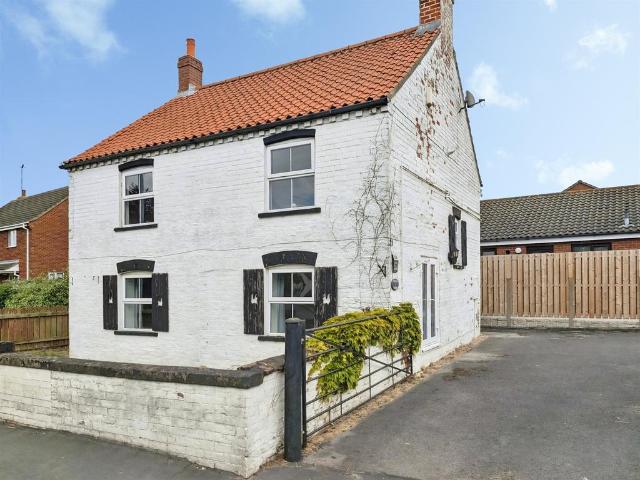 House for sale in Leconfield