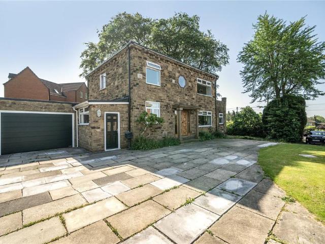 House for sale in Garforth, West Yorkshire