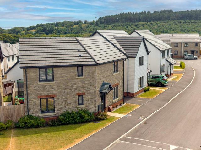 House for sale in Newcastle Higher, Aberkenfig
