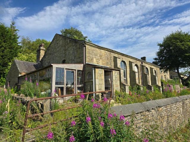 House for sale in Shuttleworth, Bury