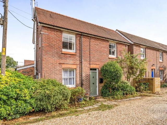 House for sale in Greatham, East Hampshire