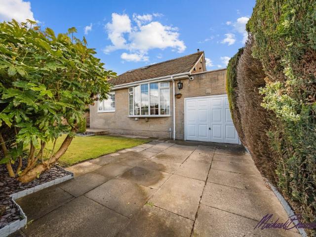House for sale in Broad Folds, Queensbury